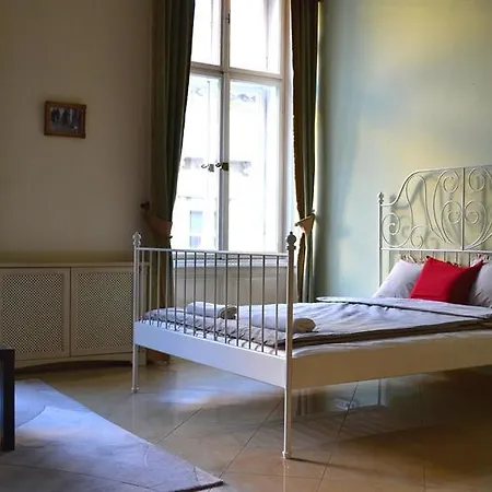 Hotel Parliament Dream At The Danube 1 Bedroom By Unb